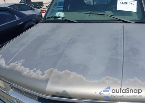 1998 Chevrolet C1500 Fleetside from USA, damaged, VIN 2GBEC19R8W1237650